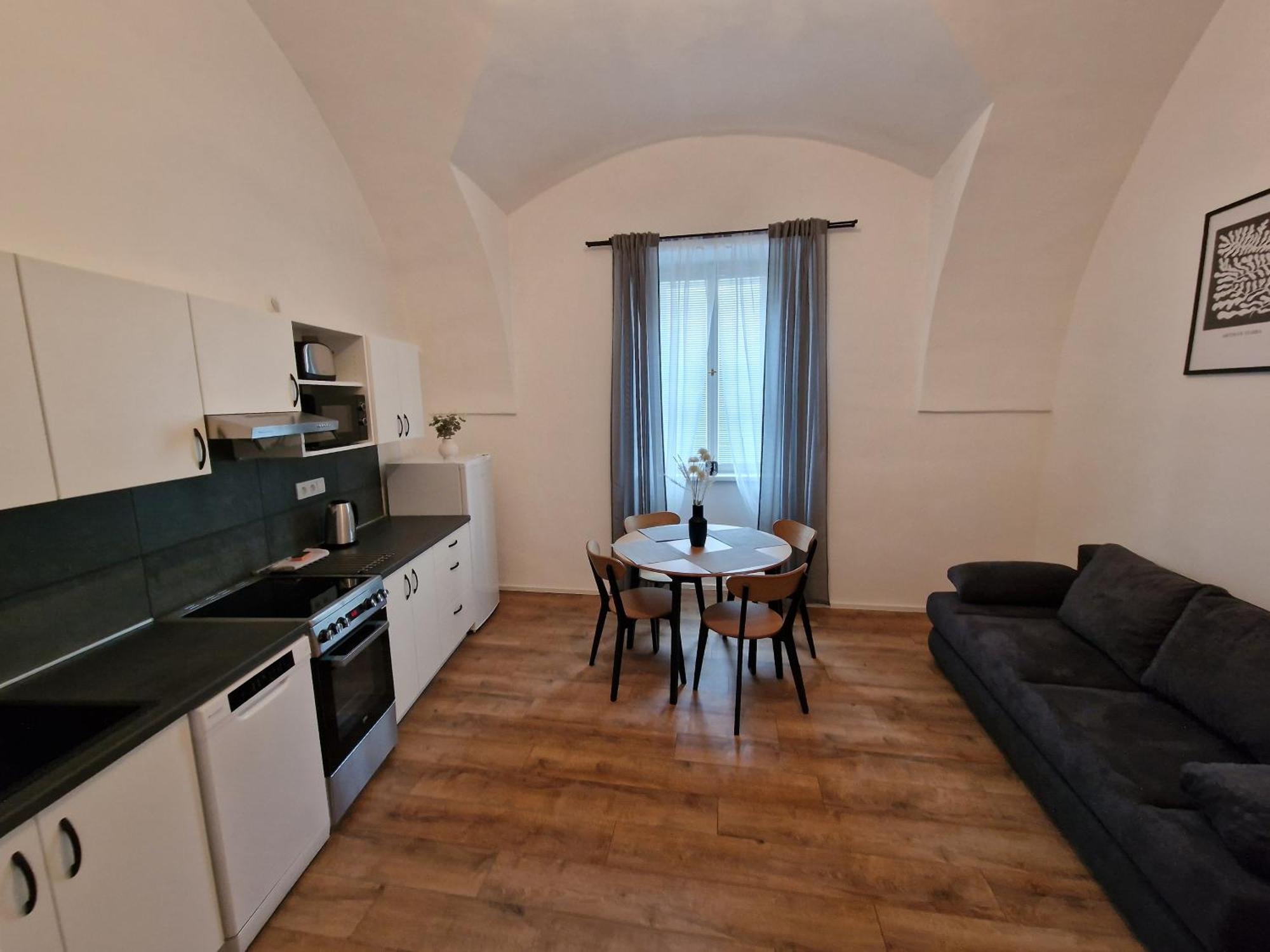 Apartman Anezka 3 S Virivou Vanou Йичин Экстерьер фото