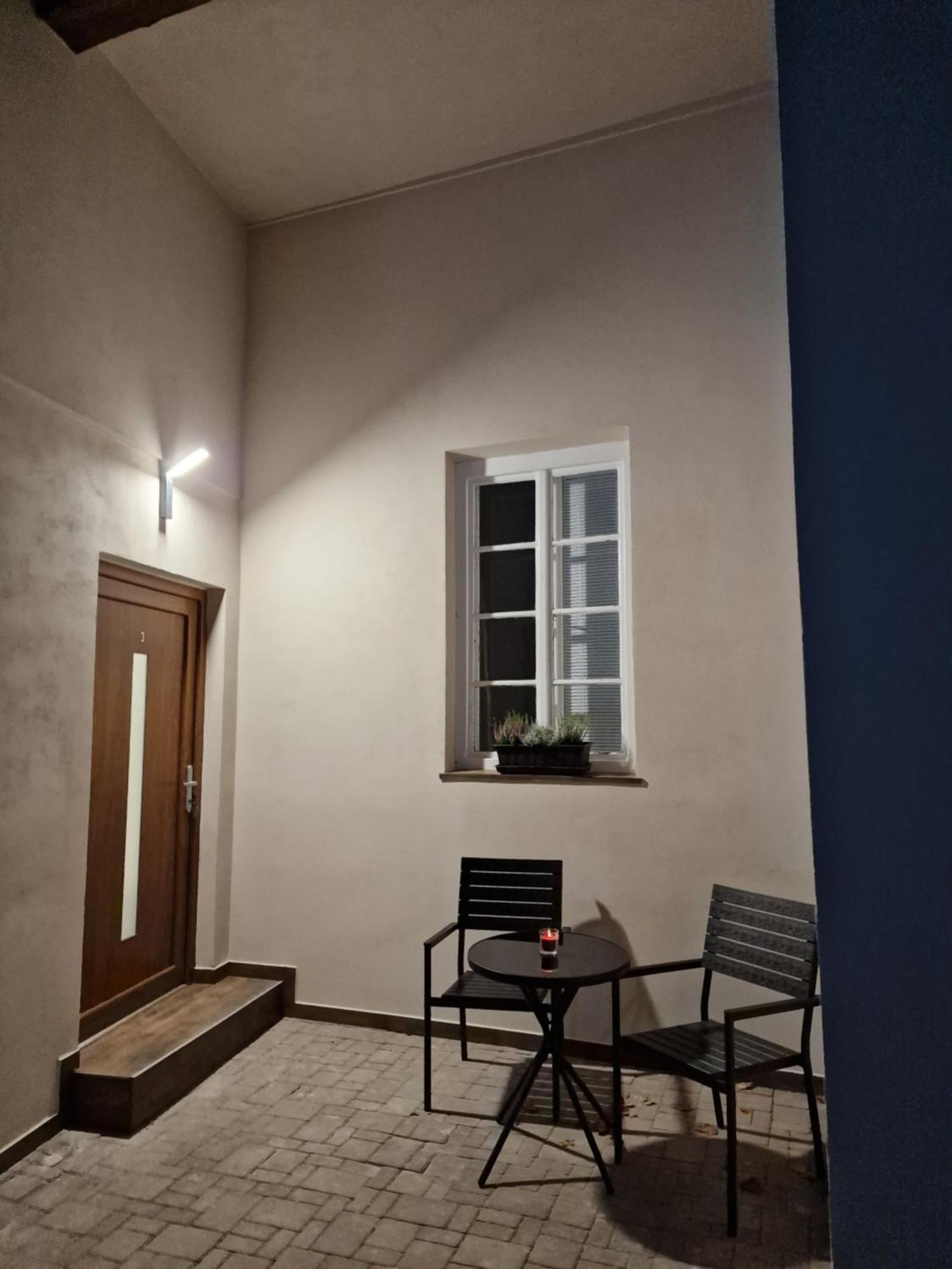 Apartman Anezka 3 S Virivou Vanou Йичин Экстерьер фото